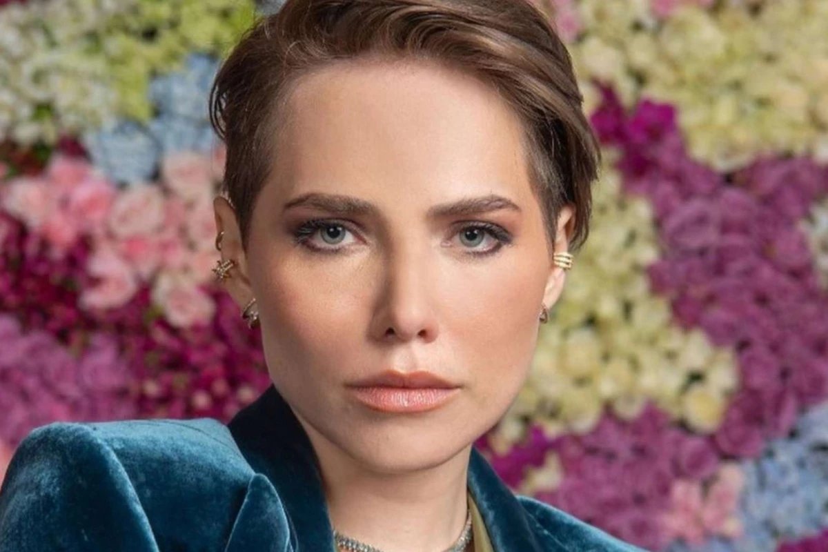 Letícia Colin afirma que está de luto e passa por momento de dor e sofrimento