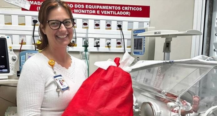Bebês internados no Hospital Estadual Dr. Jayme Santos Neves recebem kits de enxoval