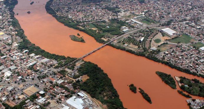 STF proíbe municípios capixabas atingidos pelo desastre de Mariana de pagar advogados no exterior