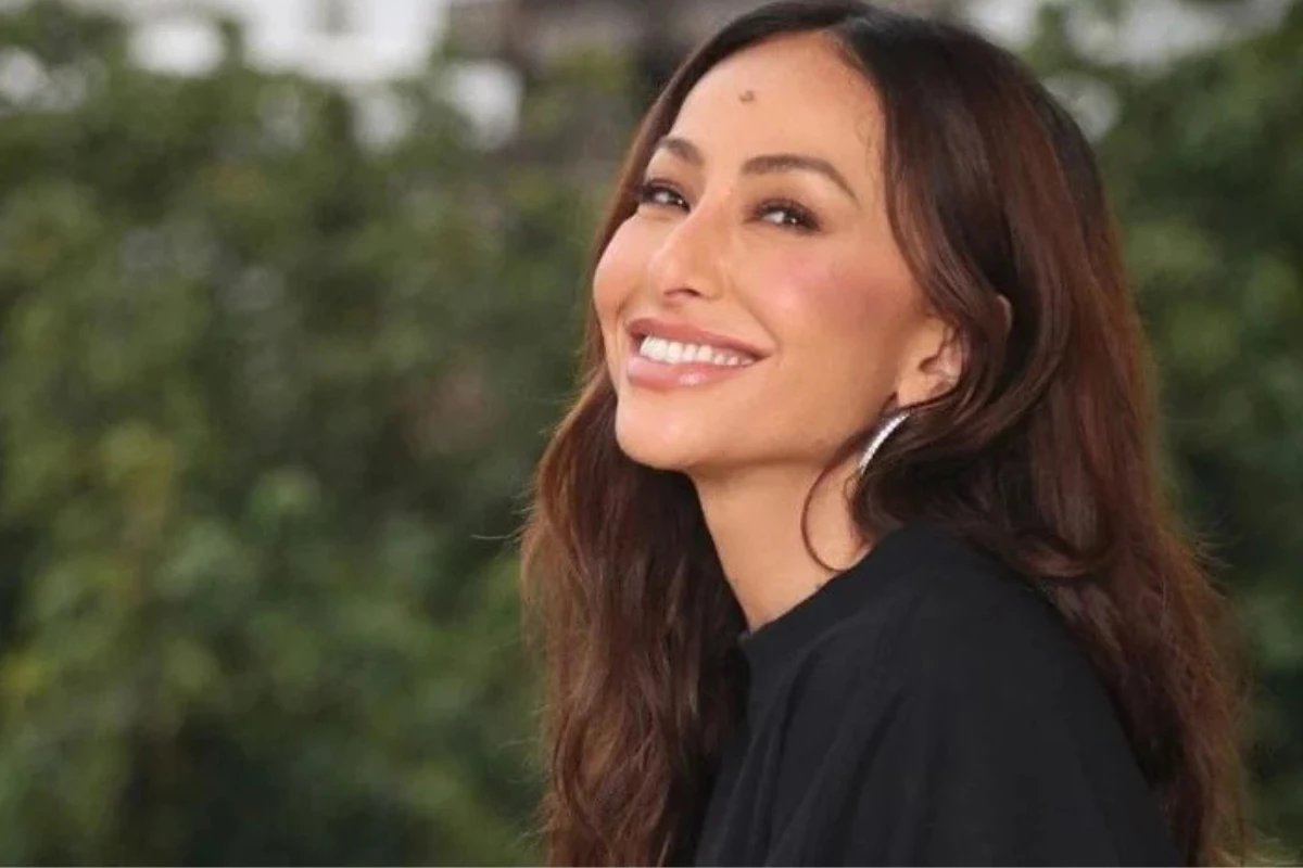 Após perder o bebê, Sabrina Sato volta ao trabalho e fala aos jornalistas: ‘Estou feliz...’