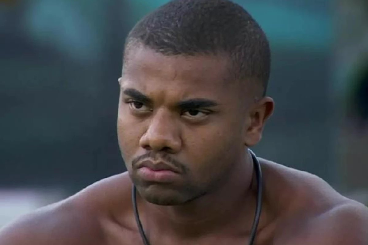 Revoltado, Davi Brito responde críticas após ser acusado de publicar vídeo falso: ‘Fofoqueiros’