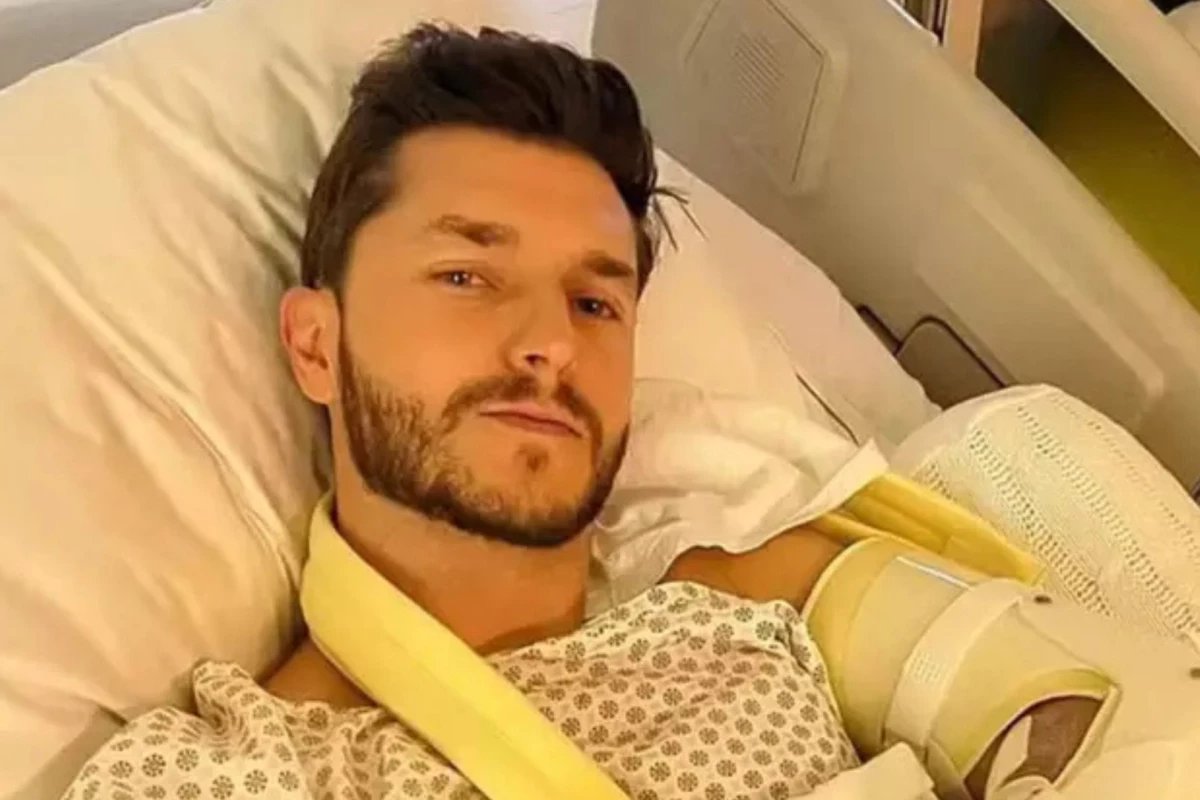 Esse é o estado de saúde de Klebber Toledo após compartilhar foto no hospital