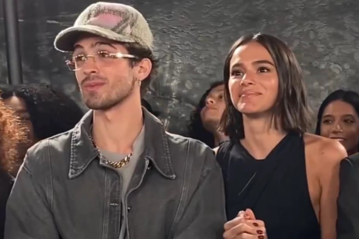 João Guilherme expõe o jantar ‘quente’ com Bruna Marquezine: ‘Enquanto ele come’