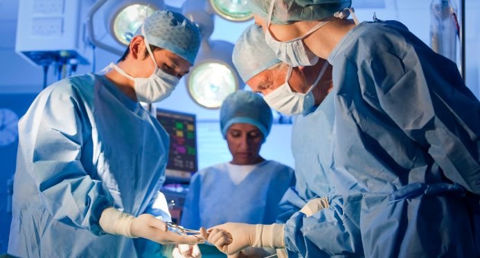 Espírito Santo supera meta de 125 mil cirurgias eletivas e projeta avanço para 2025