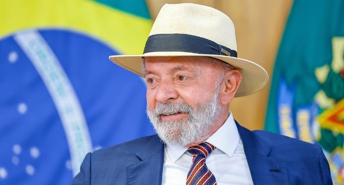 Lula comemora anúncio de cessar-fogo na Faixa de Gaza