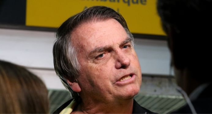 Moraes nega pedido de Bolsonaro para viajar aos EUA para posse de Trump