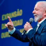 Lula fala sobre descobrir "ladrão que passou a mão na direita para comer ovo"