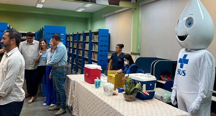 A estratégia de vacinação em escolas públicas em Espírito Santo segue até o final de maio