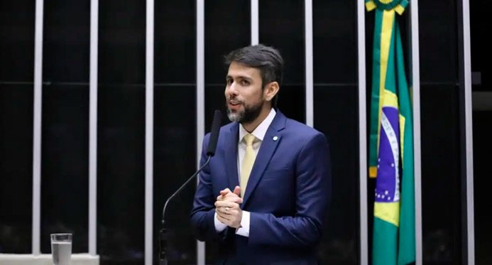 O governo confirma Pedro Lucas como um novo ministro das comunicações