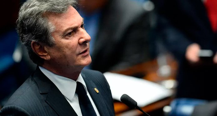 Por 6 × 4, o STF encontrou a decisão de Moraes e mantém a prisão colorida