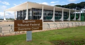A câmera deve retomar o PEC que limita as decisões individuais dos ministros do STF