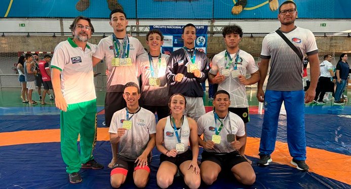 Com 17 medalhas, Espírito Santo termina em 4º lugar no Circuito Nacional de Luz
