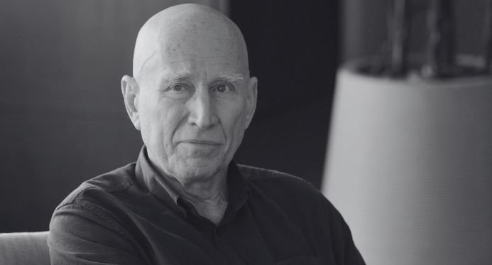 Em última postagem, Sebastião Salgado agradeceu homenagem de escola de samba do ES