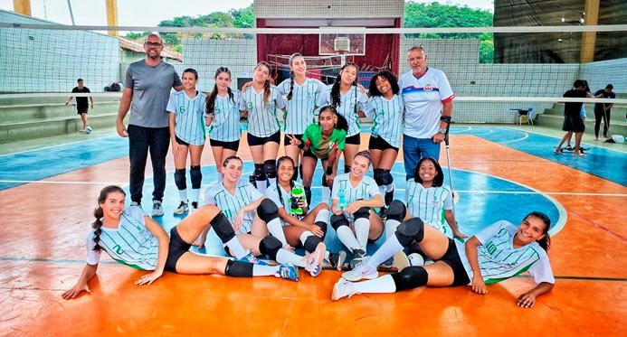 Os Jogos Escolares de Espírito Santo definem campeões de Regional III e IV
