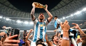 Messi supera Pelé e é escolhido o melhor jogador da história por IFFHS