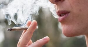 Dia mundial sem tabaco: fumar pode ocultar um relacionamento entre cigarros e câncer de mama