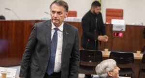 A abin paralela espionou as autoridades para favorecer Bolsonaro, PF aponta