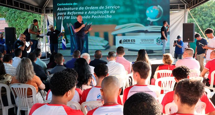 O governador abre o tribunal multi -sport e autoriza a reforma da escola em Serra
