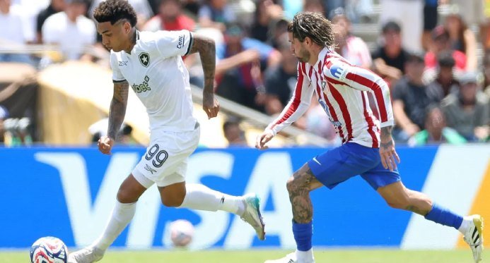 No grupo da morte, Botafogo se qualifica, mesmo com derrota