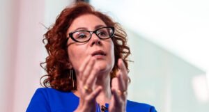 PGR pede a Carla Zambelli para a prisão suprema