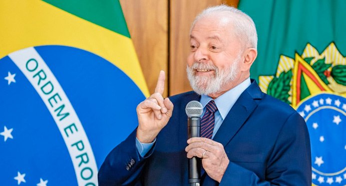 O Brasil responderá à taxa americana com a lei de reciprocidade, diz Lula