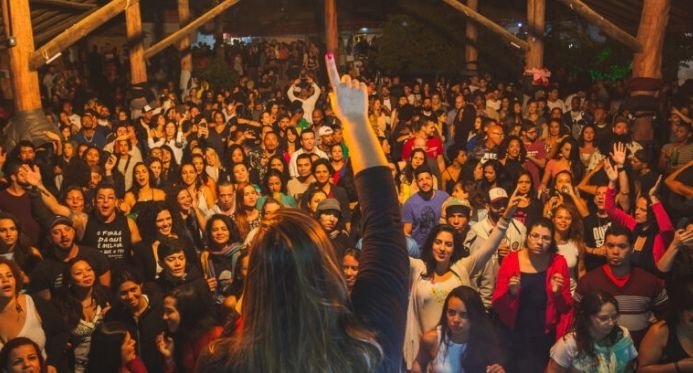 O festival Itaúnas forró começa neste sábado; Veja programação completa