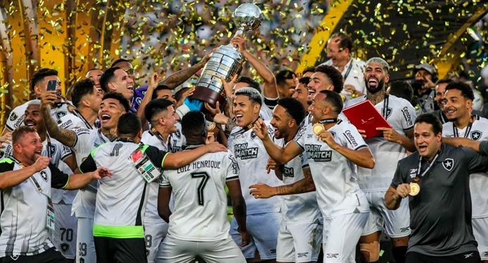 Golden Ball 2025: Botafogo é indicado para o clube do ano