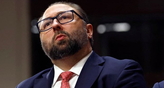 Conselheiro de Trump: "Eu nunca vou desistir até que Bolsonaro esteja livre"
