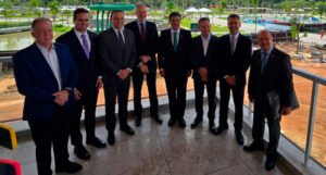O governador Casagrande participa de uma reunião do Fórum Nacional de Governadores, em Pará