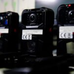 O governo de IS expande o uso de câmaras corporais para a polícia criminal em prisões