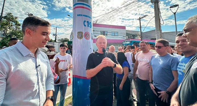 O governo é inaugura o totem de segurança no município de Serra
