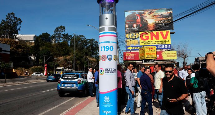 O governo do estado abre o novo totem de segurança em cariacica
