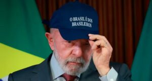 Lula autoriza a adoção da lei de reciprocidade tarifária dos Estados Unidos