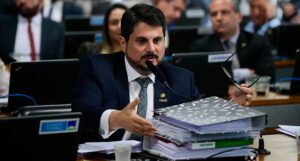 Marcos do Val é o objetivo da Operação PF e coloca a torção eletrônica