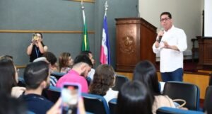 Em Ales, os conselheiros do ES participam de um seminário para melhorar a comunicação com a população