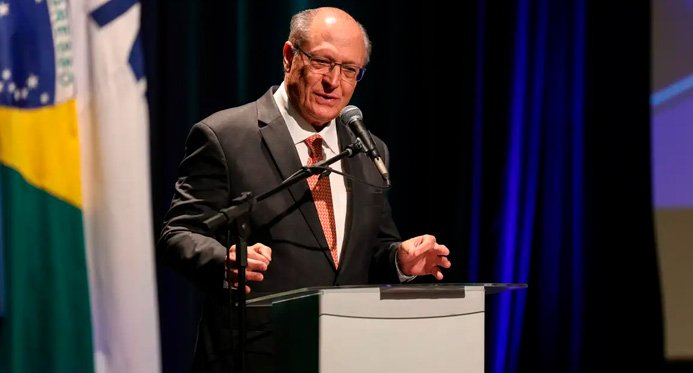 A "boa química" entre os presidentes ajudará com a taxa, diz Alckmin