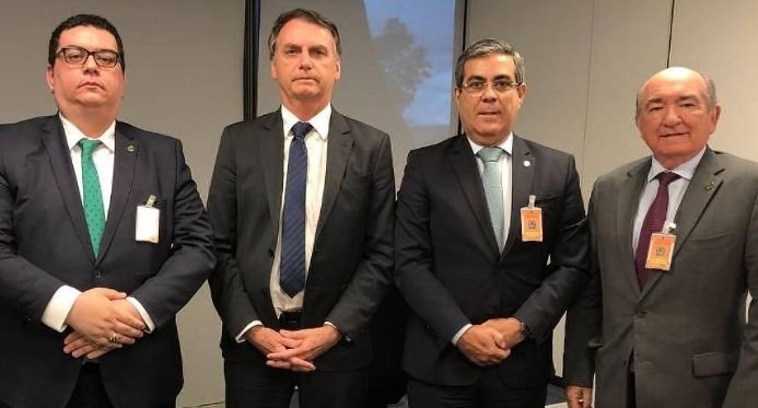 Bolsonaro foi avisado sobre a Fraude do INSS em 2018, dizem os especialistas.