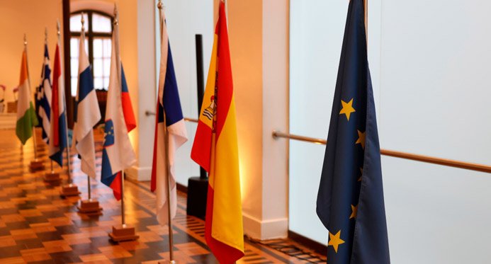 Casagrande recebe embaixadores da União Europeia em uma agenda climática do federalismo