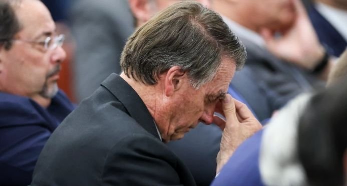 Condenado, Bolsonaro pode perder a patente militar e não ser elegível para 2062