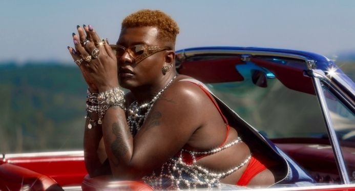 Grammy Latino 2025: Liniker concorre nas principais categorias e lidera lista de brasileiros
