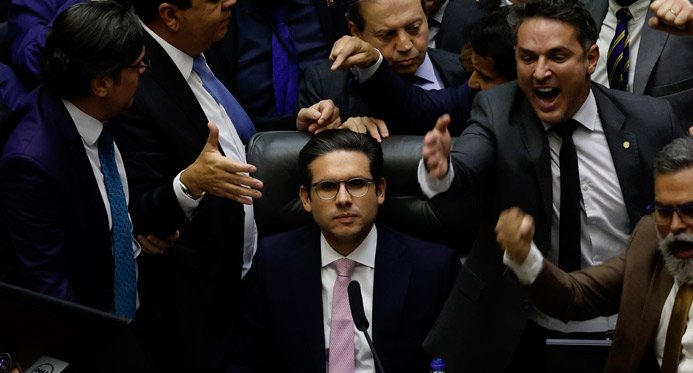 A oposição reforça a anistia ofensiva após protestos; Estudos do governo veto