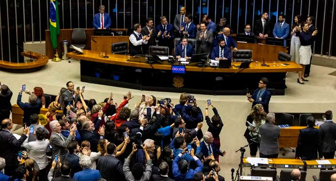 House aprova a isenção para ir para aqueles que ganham até R $ 5.000