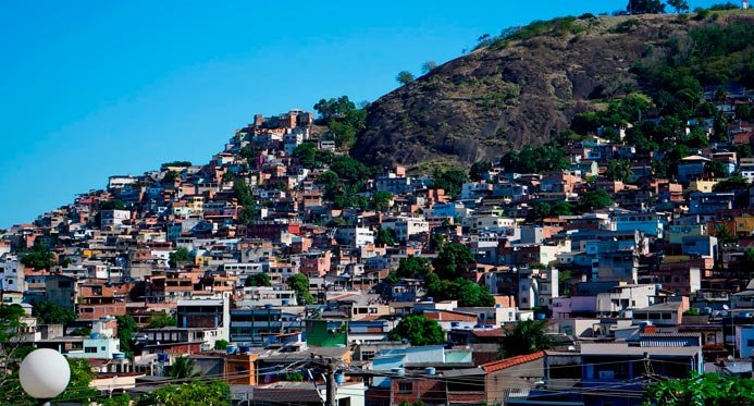 Governo anuncia que todas as favelas do país passam a ter CEP