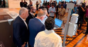 Governo do ES assina acordos com empresas para melhorar monitorização da qualidade do ar