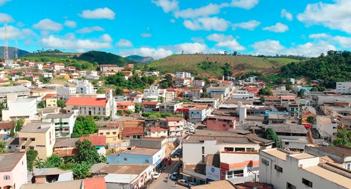 Justiça Eleitoral cassa mandato do prefeito e vice-presidente de Vila Valério