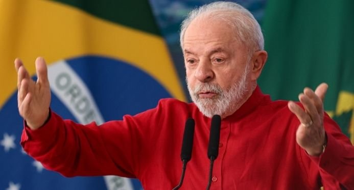 Quaest: Lula mantém liderança no 1º turno e segue na frente no 2º