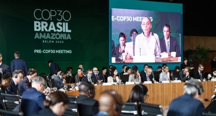 Pré-COP: Brasil propõe pacto global para combate a incêndios e quadruplicar combustíveis limpos