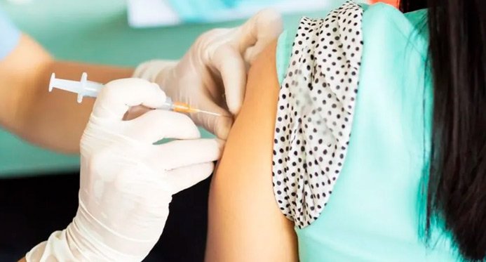A vacina contra o HPV reduz 58% de casos de câncer cervical em 58%