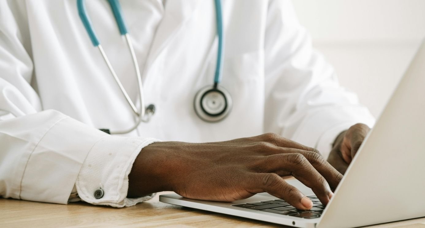 Inteligência Artificial passa a monitorar dados do SUS em tempo real no Espírito Santo