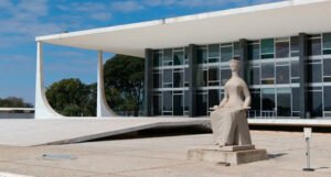 STF diz que recesso faz parte do dia do professor